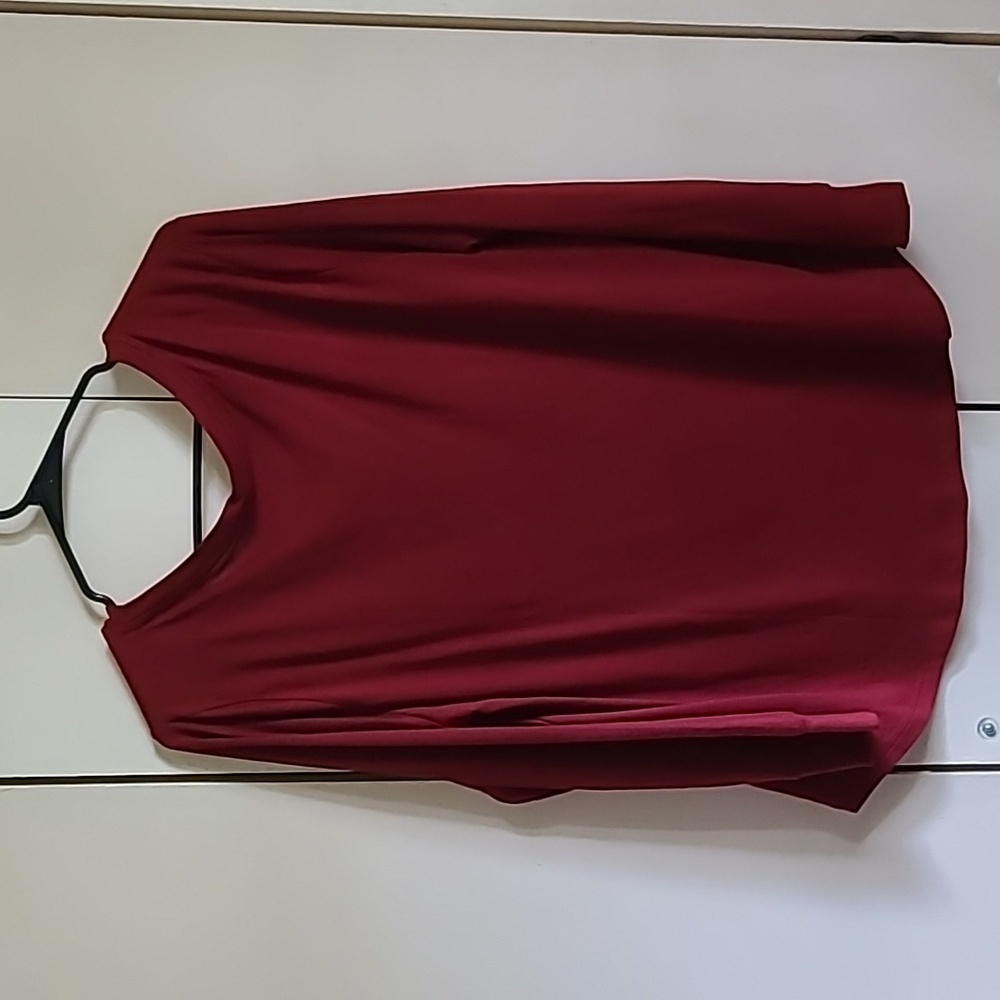 NWT Long Sleeved Tee - Picture 4 of 6